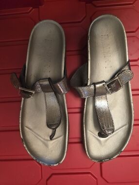 Italian Shoemakers Metallic Pewter T-strap Sandals